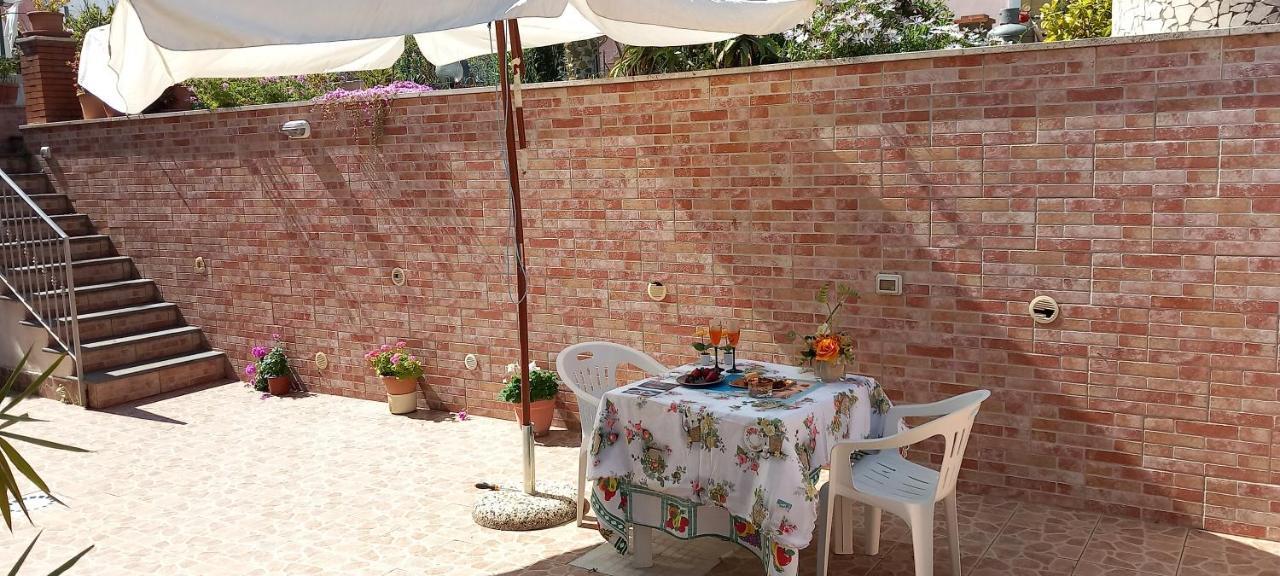 Les Petites Maisons Maison Orange *